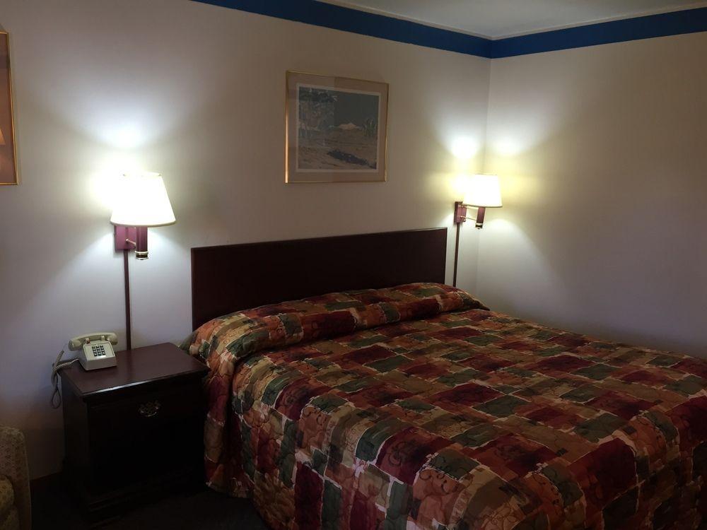 Foster Inn Monticello Экстерьер фото